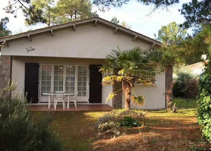 Prázdninový dům Maison Familiale Avec Jardin Clos, A 400m De La Et Proche Commerces, - Fr-1-22-235