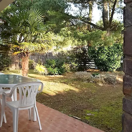 Maison Familiale Avec Jardin Clos, A 400m De La Et Proche Commerces, - Fr-1-22-235 * La Tranche-sur-Mer